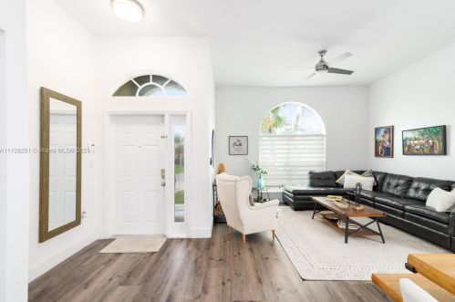 14275 18th Pl, Hollywood, FL 33028-2814