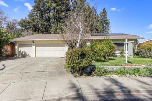 145 Larkwood Cir, Danville, CA 94526-3029