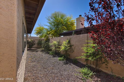 5533 Desert Hills Dr, Scottsdale AZ  85254-5727 exterior