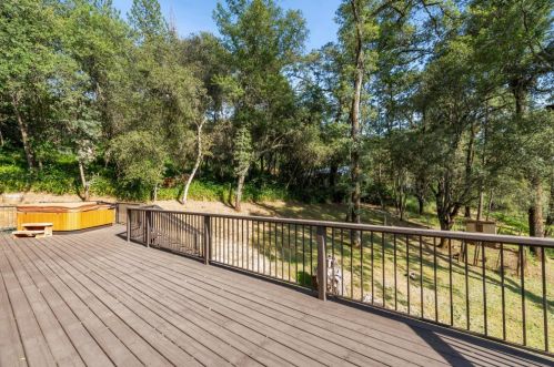 19113 Cherry Creek Rd, Grass Valley CA  95949-9031 exterior