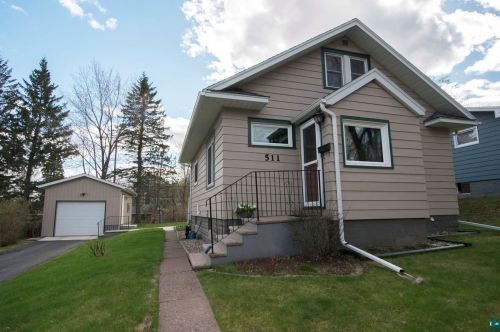 511 81st Ave, Duluth, MN 55807-1737