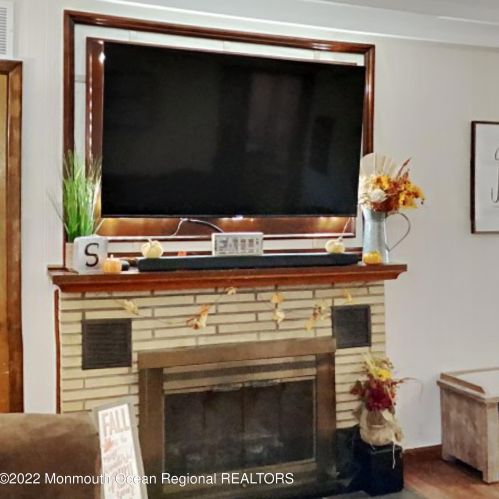 51 Birch Dr, Bricktown NJ 08723-6968 exterior