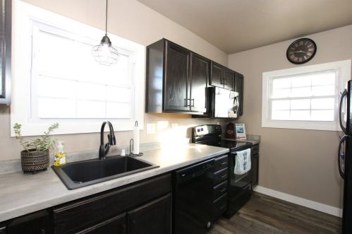 90 15th St, Fond Du Lac, WI 54935-5806