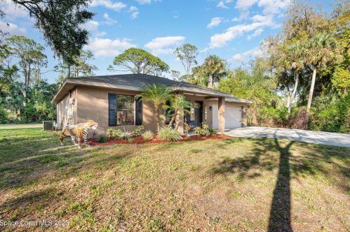 5010 Panther Ln, Mims, FL 32754-5733