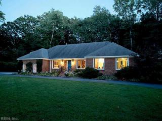 629 Fernwood Farms Rd, Chesapeake, VA 23320-6701
