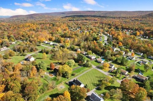 23 Horton Rd, Washingtonville NY  10992-1427 exterior