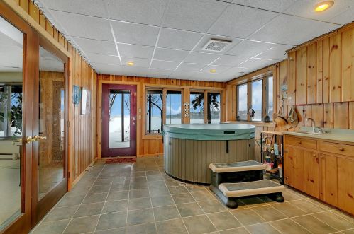 29117 Lake Ave, Paynesville MN  56362-9761 exterior