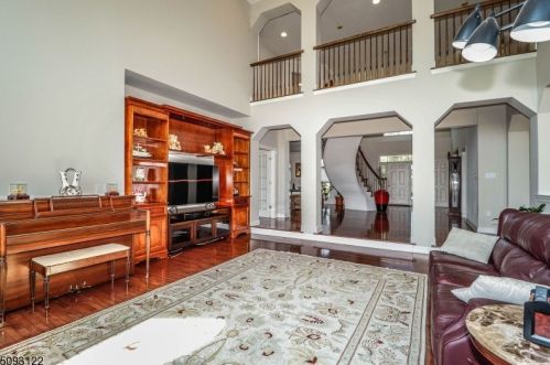 21 Patrick Henry Pl, East Amwell Township NJ  08551-1805 exterior