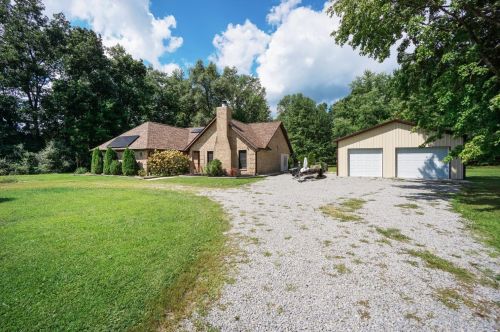 826 Krupp Dr, Saint Martin, OH 45118-9442