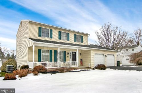 2422 Clover Dr, Navy Sup Dpt, PA 17055-5727