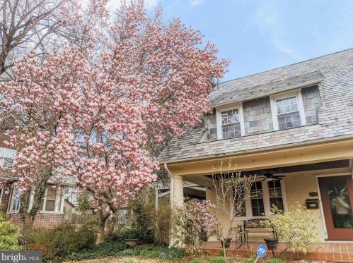 217 Hillside Rd, Harrisburg, PA 17104-1415