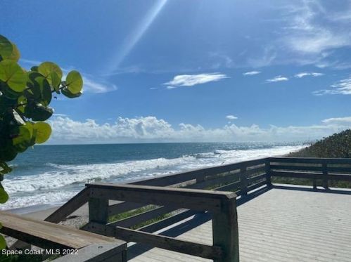 348 Dover St, Melbourne, FL 32937-5219