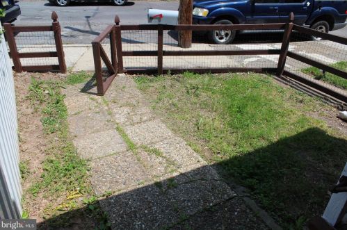 348 Lincoln Ave, Pottstown, PA 19464-5365