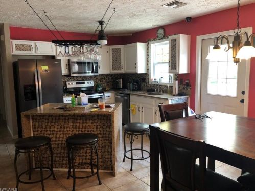 235 Leawood Cir, Naples FL  34104-4160 exterior