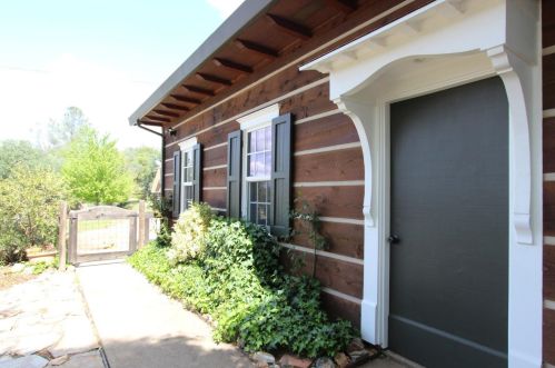 21495 Armstrong Rd, Grass Valley, CA 95949-8332