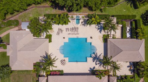 6520 Martinique Way, Vero Beach FL  32967-7575 exterior