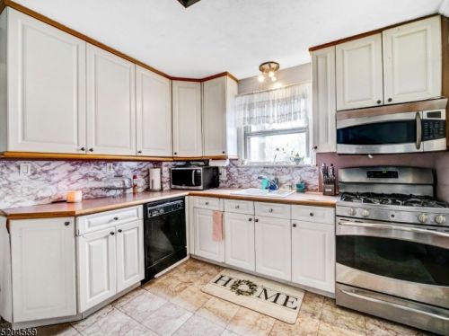 728 Maple Ave, Rahway, NJ 07065-2609
