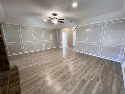 940 Brown Crest Rd, Burleson TX  76028-5136 exterior