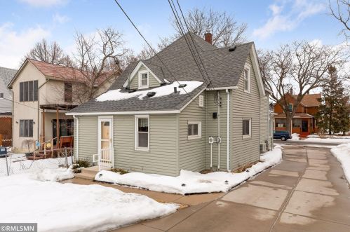 415 Arbor St, Saint Paul, MN 55102-3511