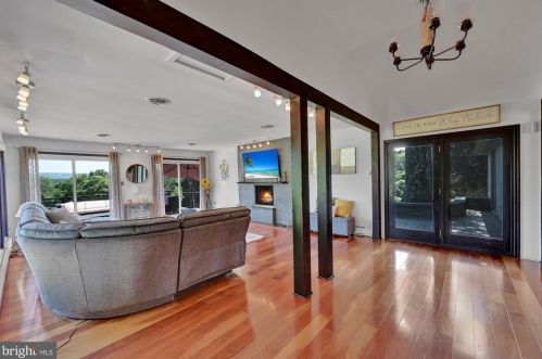 1130 Schuylkill Mountain Rd, Schuylkill Haven PA  17972-9139 exterior