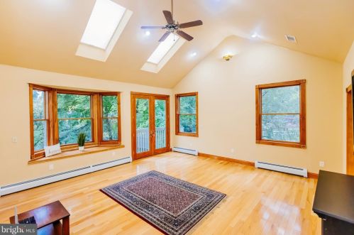 223 Meadow Dr, Yardley PA  19067-1311 exterior