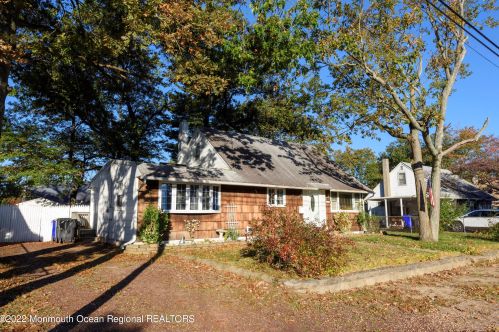 128 Harding Dr, Bricktown, NJ 08724-2710