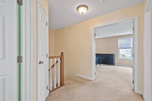 1052 Woodlawn Dr, Canonsburg PA  15317-5451 exterior