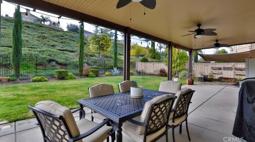 35595 Desert Rose Way, Lake Elsinore CA  92532-2905 exterior