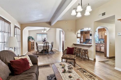 237 Devanah St, Covina CA 91722-1213 exterior