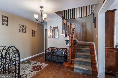 370 Ramsey Rd, Yardley PA 19067-4639 exterior