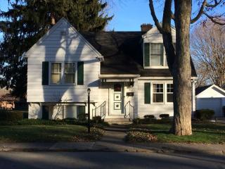 615 Broadway St, Greenville, OH 45331-1929