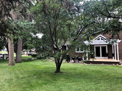 20 1st Ave, Plainview MN  55964-1406 exterior