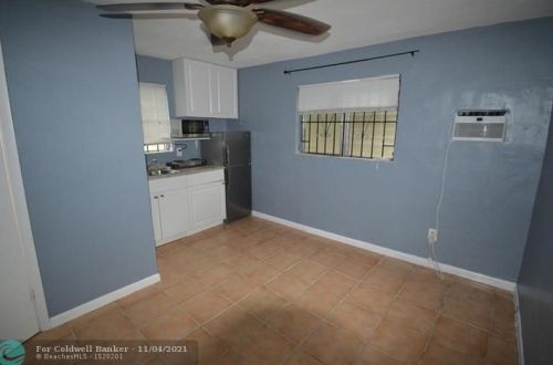 807 Phippen Waiters Rd, Dania Beach, FL 33004-3820
