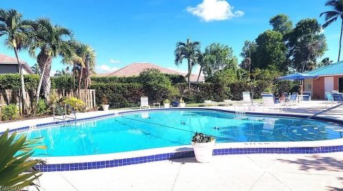 200 Pebble Beach Blvd, Naples, FL 34113-8358