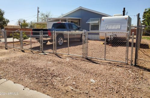 464 99th St, Mesa, AZ 85207-7118