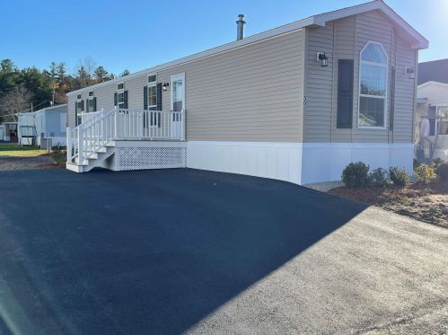 50 Bell Dr, Salem, NH 03079-1304