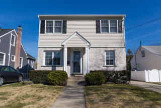 2531 Westlake Ave, Rockville Centre, NY 11572-2423