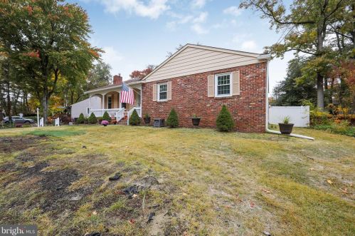 246 Lee Ave, West Deptford, NJ 08096-5514