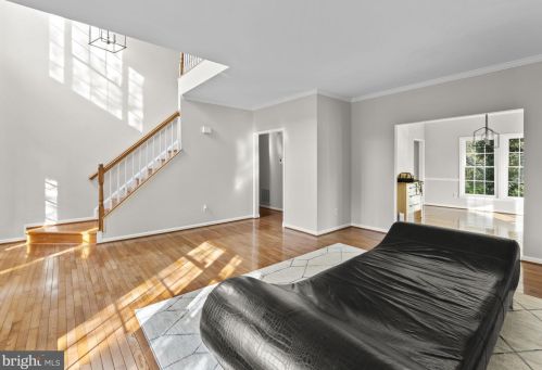 12825 Tournament Dr, Herndon VA  20191-5861 exterior