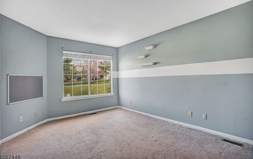 2 Brigade Ct, Bedminster NJ  07921-1838 exterior