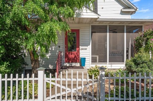 2427 California St, Minneapolis, MN 55418-3308