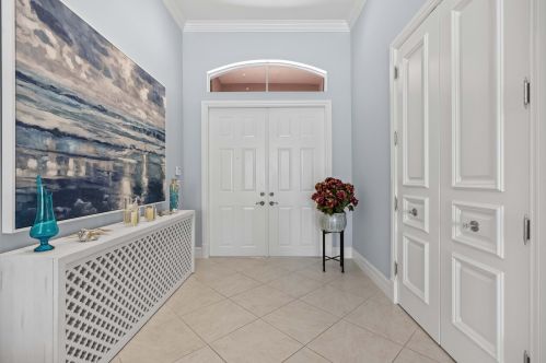 205 Sedona Way, West Palm Beach, FL 33418-1718