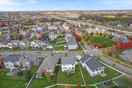 4 Promise Blvd, Hudson WI  54016-8722 exterior