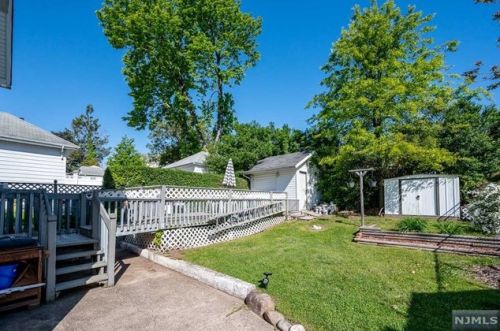 131 Schley St, Outwater NJ  07026-2337 exterior