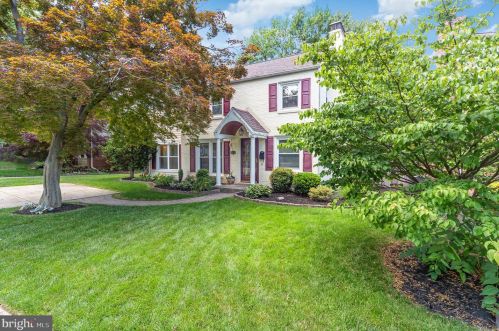 1498 Letchworth Rd, Camp Hill, PA 17011-7521