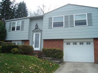 107 Mcmahon Dr, Manor, PA 15665-9604