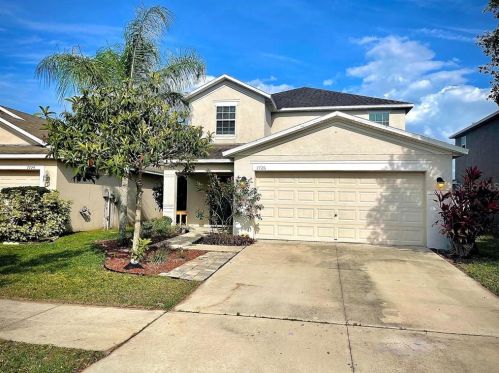 7726 Maroon Peak Dr, Ruskin, FL 33573-0106