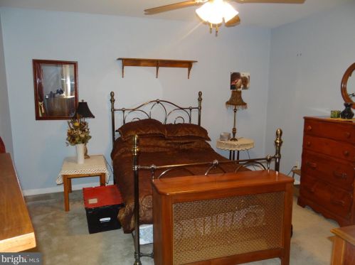 27 Eaton St, Schuylkill Haven PA  17972-1022 exterior