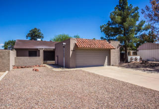 9413 55th Ave, Glendale, AZ 85302-3205