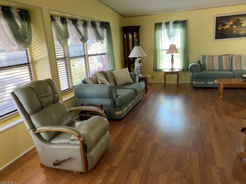 7280 Ladyfish Dr, Saint James City FL  33956-2745 exterior